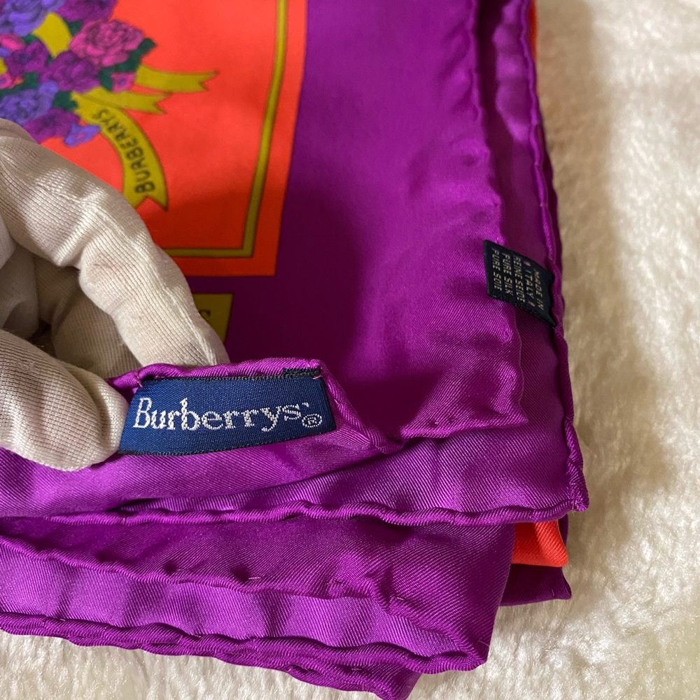 BURBERRYS scarf - Picture 4 of 10
